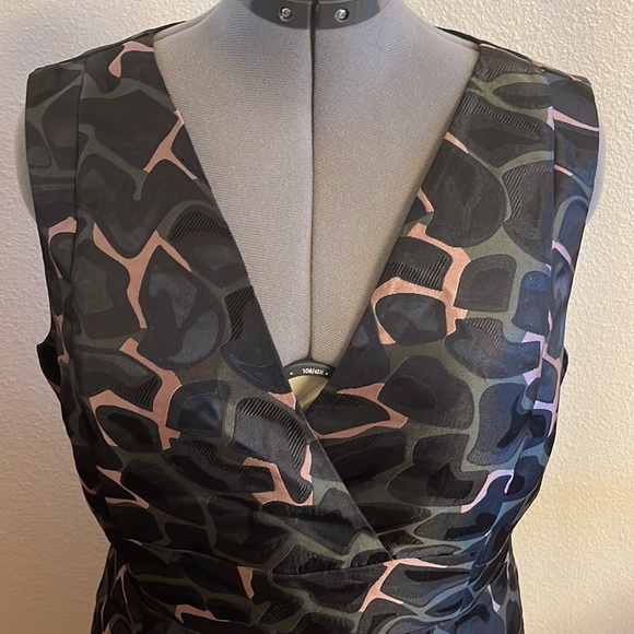 $395 size 16 NWT Armani IT52=US16 Dress just stunning - Picture 2 of 4